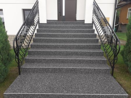 Jakie profile wybrać do wykończenia tarasu, balkonu czy schodów ?